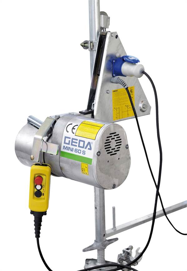 Elevator GEDA Mini 60 S pentru schelă, cu 81m de cablu de tracţiune şi greutate suplimentară, ZG1424